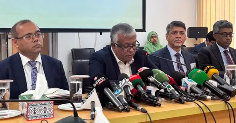 পররাষ্ট্র মন্ত্রণালয়ে ব্রিফিং করেছেন পররাষ্ট্র সচিব আসাদ আলম সিয়াম